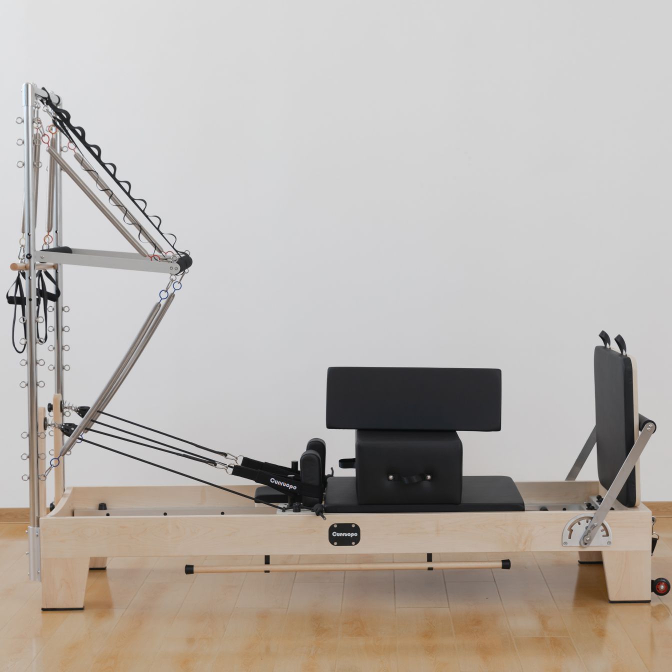 M1 Pro Classic uudistaja tornilla