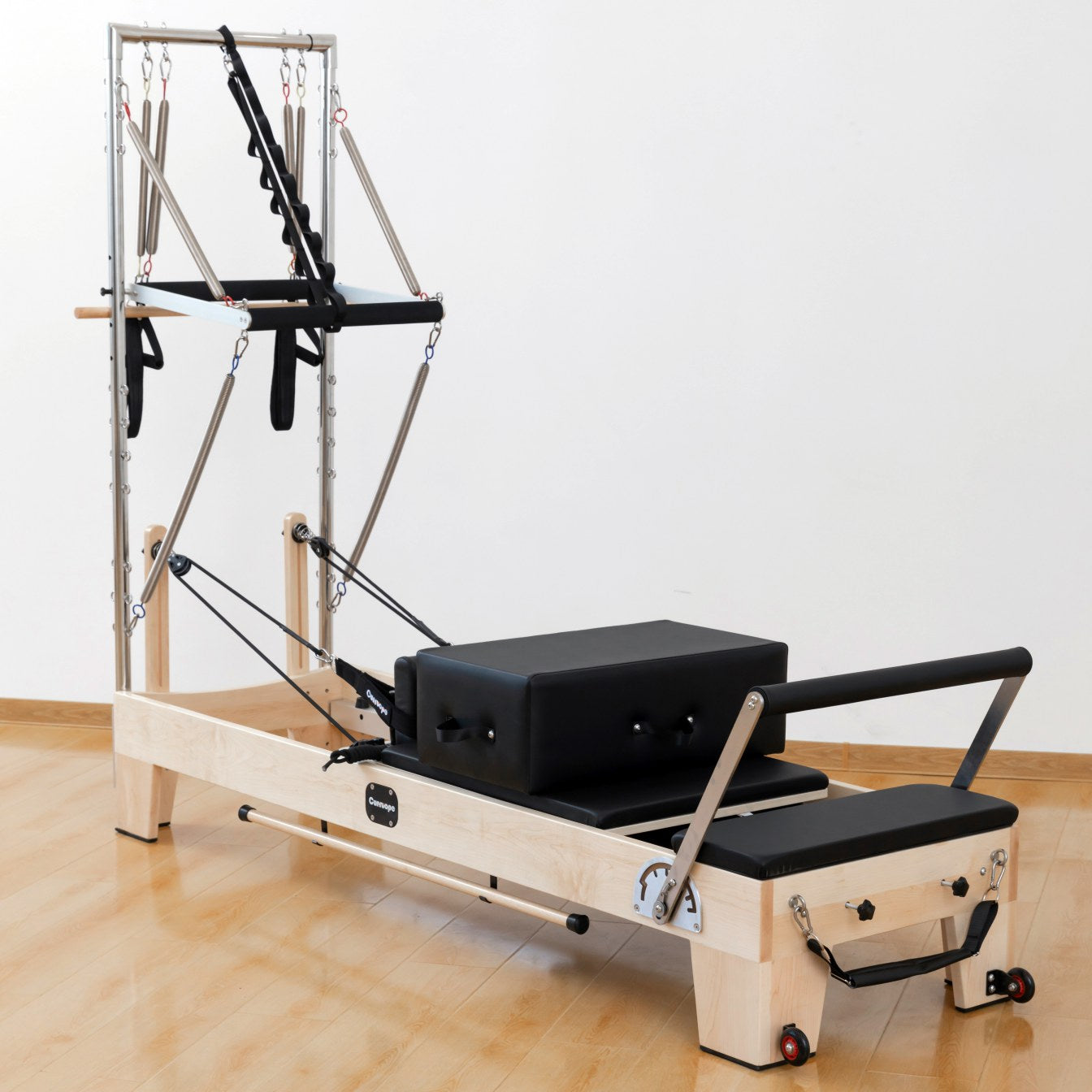 M1 Pro Classic uudistaja tornilla