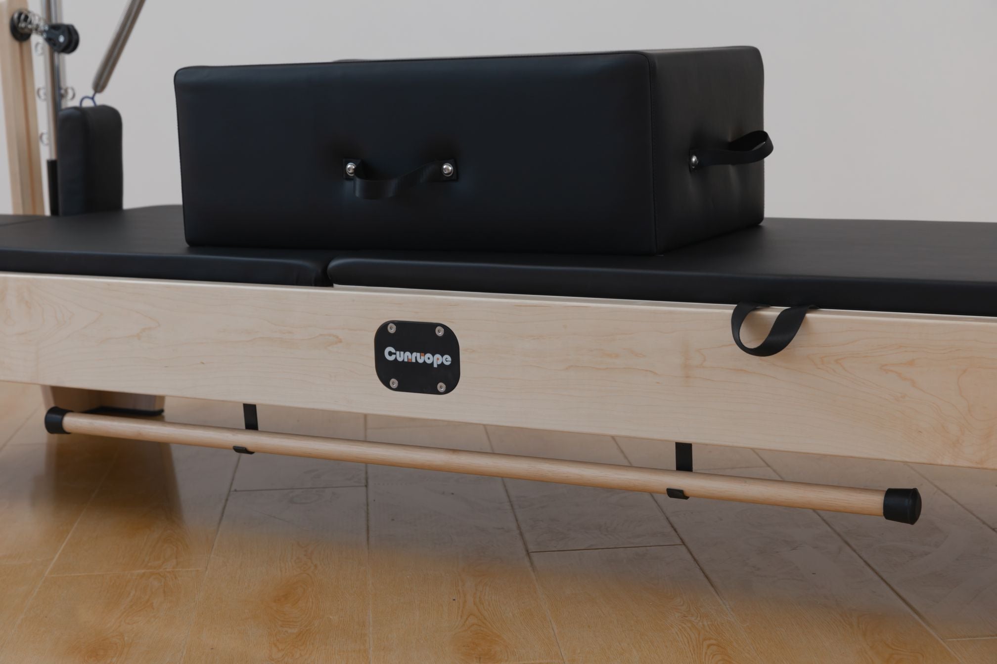 M1 Pro Classic uudistaja tornilla