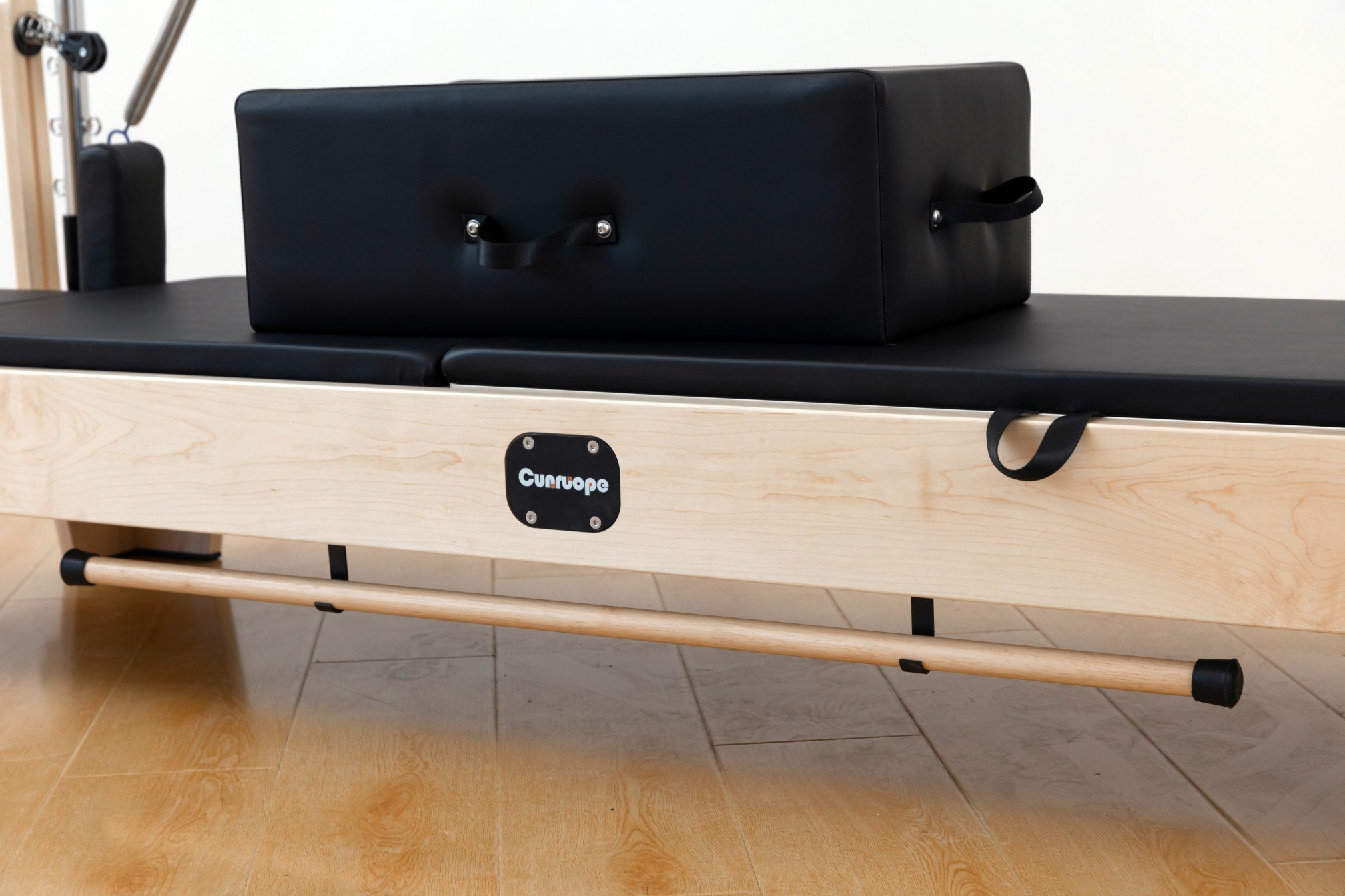 M1 Pro Classic uudistaja tornilla